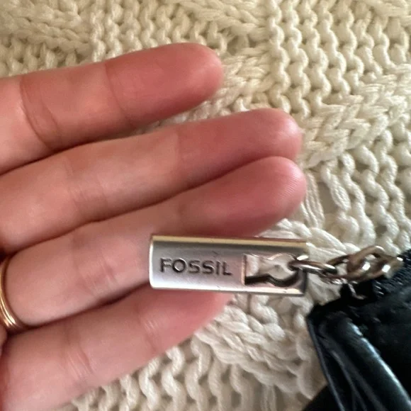 Fossil purse,  with phone holder. Small leather crossbody - Picture 9 of 12